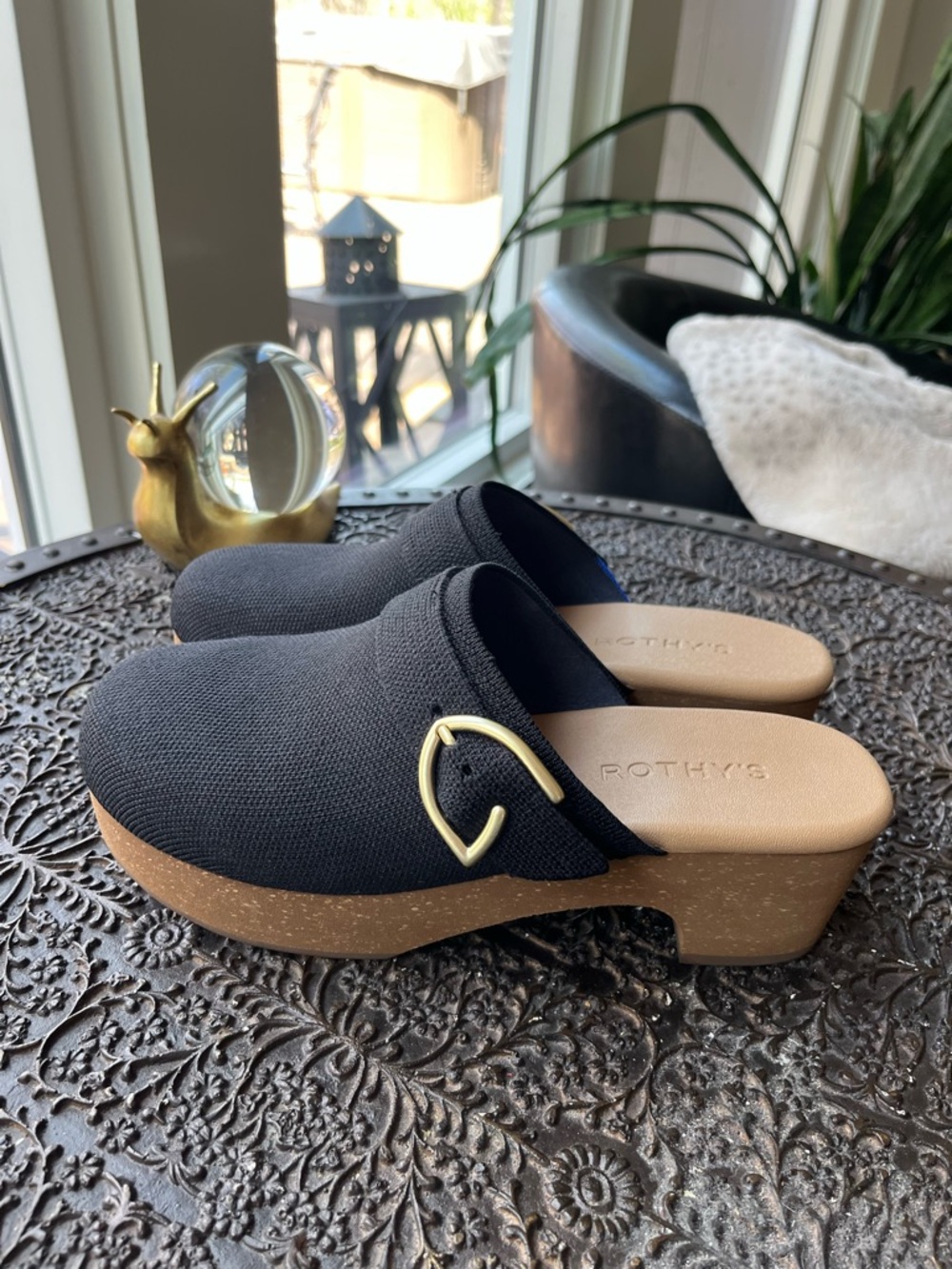 NEW ROTHY’S CLASSIC CLOGS IN BLACK 8 - Picture 4 of 9